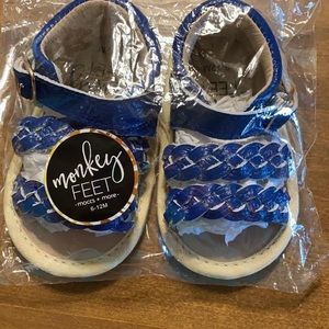 MONKEY FEET 6-12m